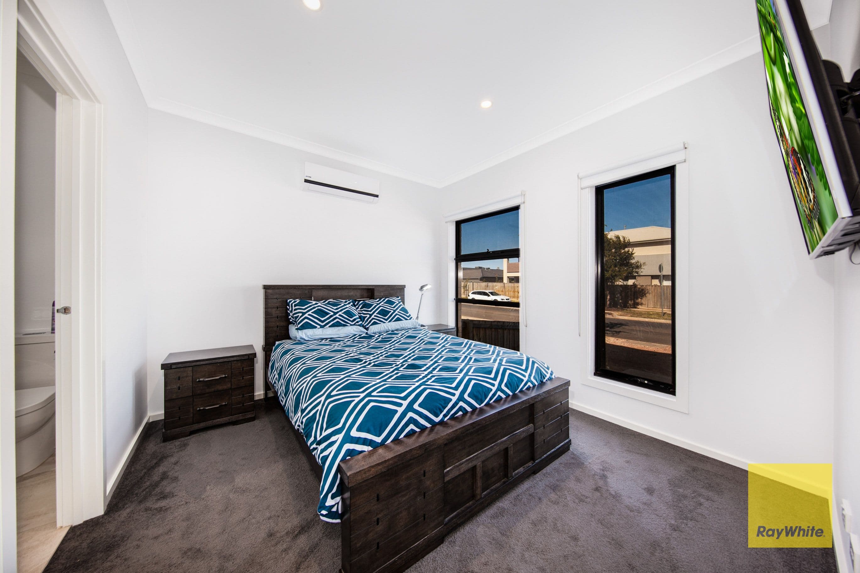 28 Timbarra Drive, Werribee VIC 3030, Werribee - Thumbnail 8