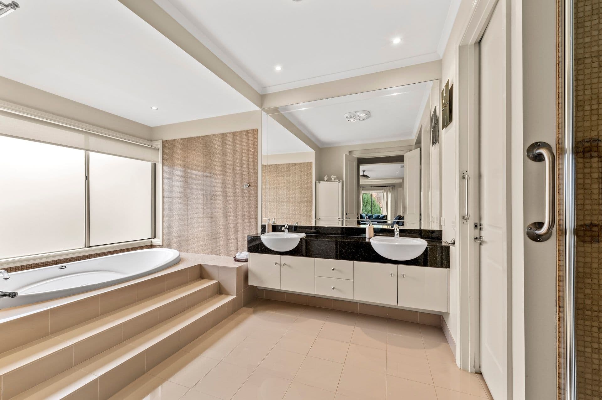8 Callander Place, Lysterfield VIC 3156, Lysterfield - Thumbnail 7