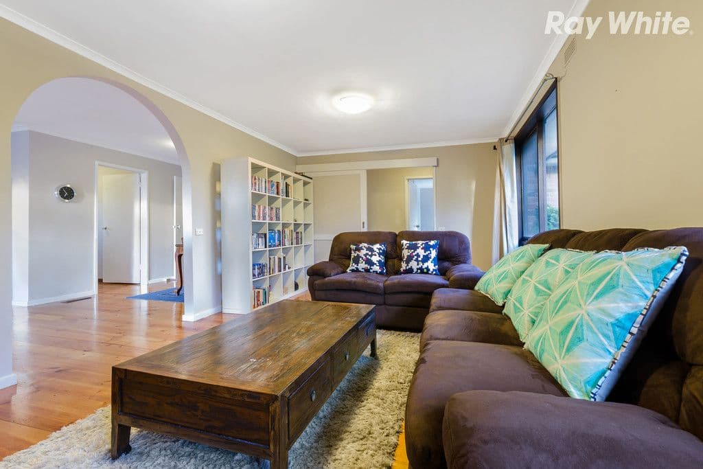 2 Garden Avenue, Boronia VIC 3155, Boronia - Thumbnail 3