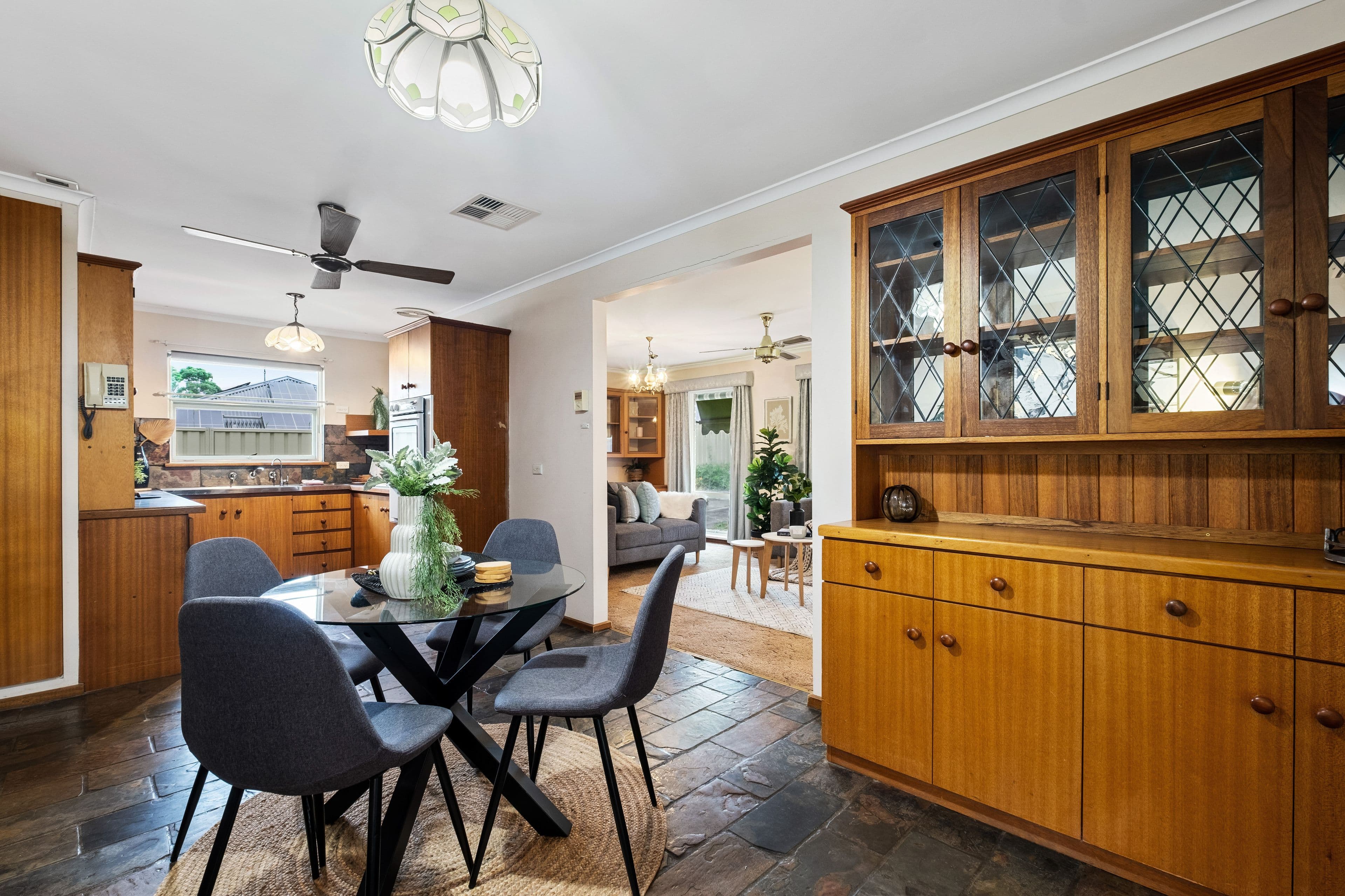 8 Blinkbrae Avenue, Happy Valley SA 5159, Happy Valley - Thumbnail 4
