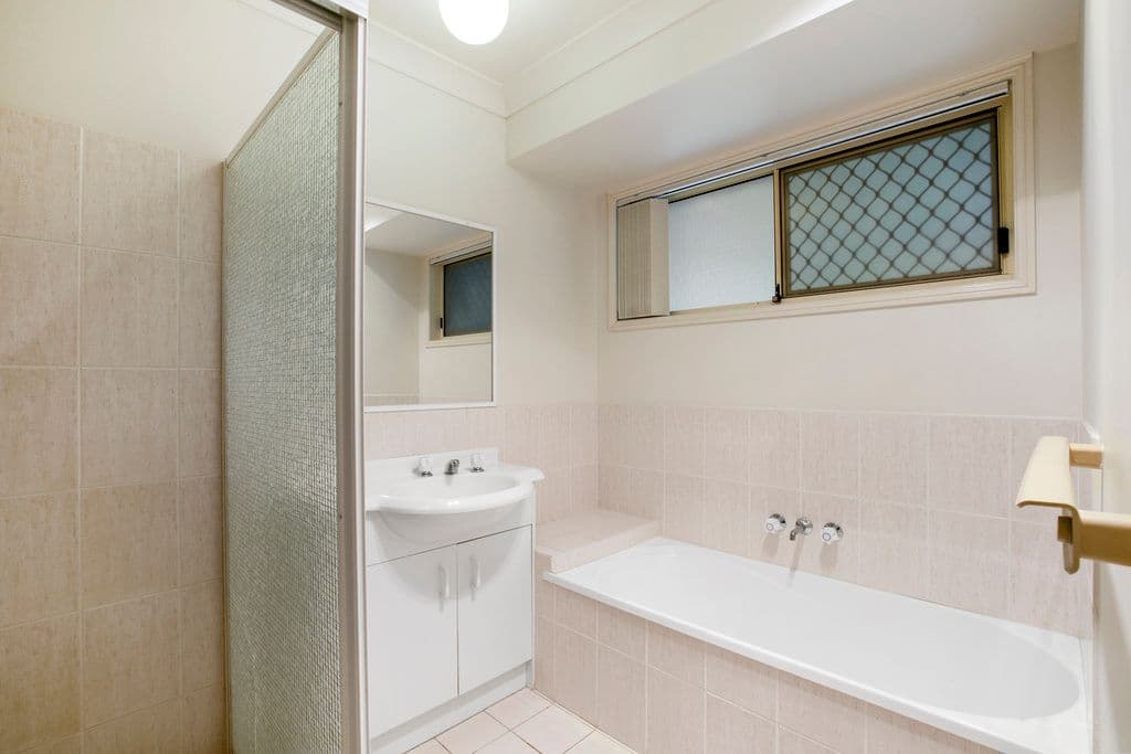 15 Adventure Avenue, Oxenford QLD 4210, Oxenford - Thumbnail 8