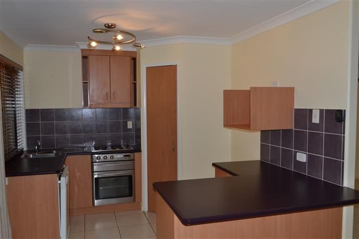 58 Col Brown Avenue, CLINTON QLD 4680, Clinton - Thumbnail 2