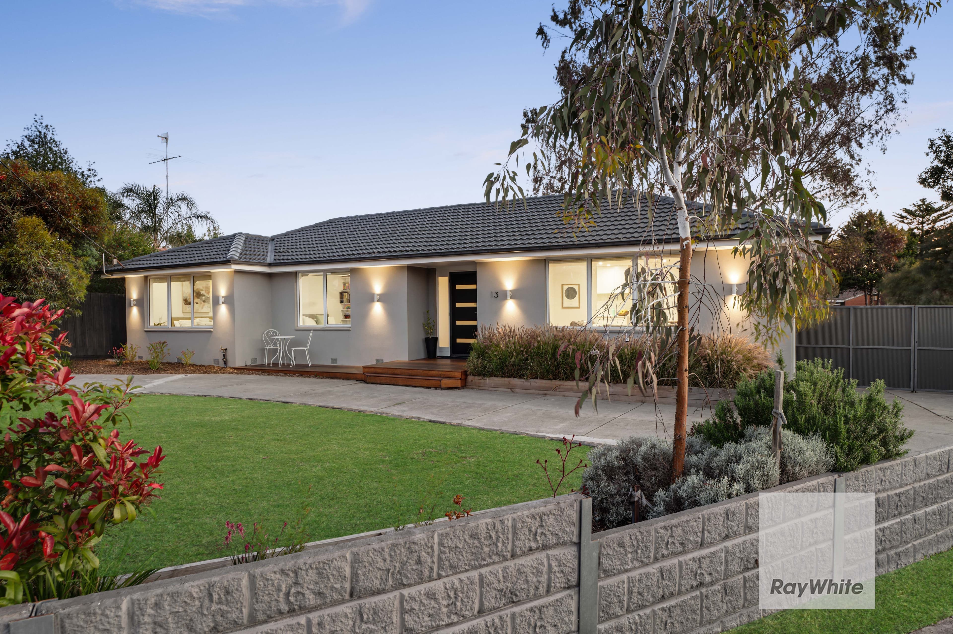 13 Churchill Avenue, Tullamarine VIC 3043, Tullamarine - Thumbnail 3