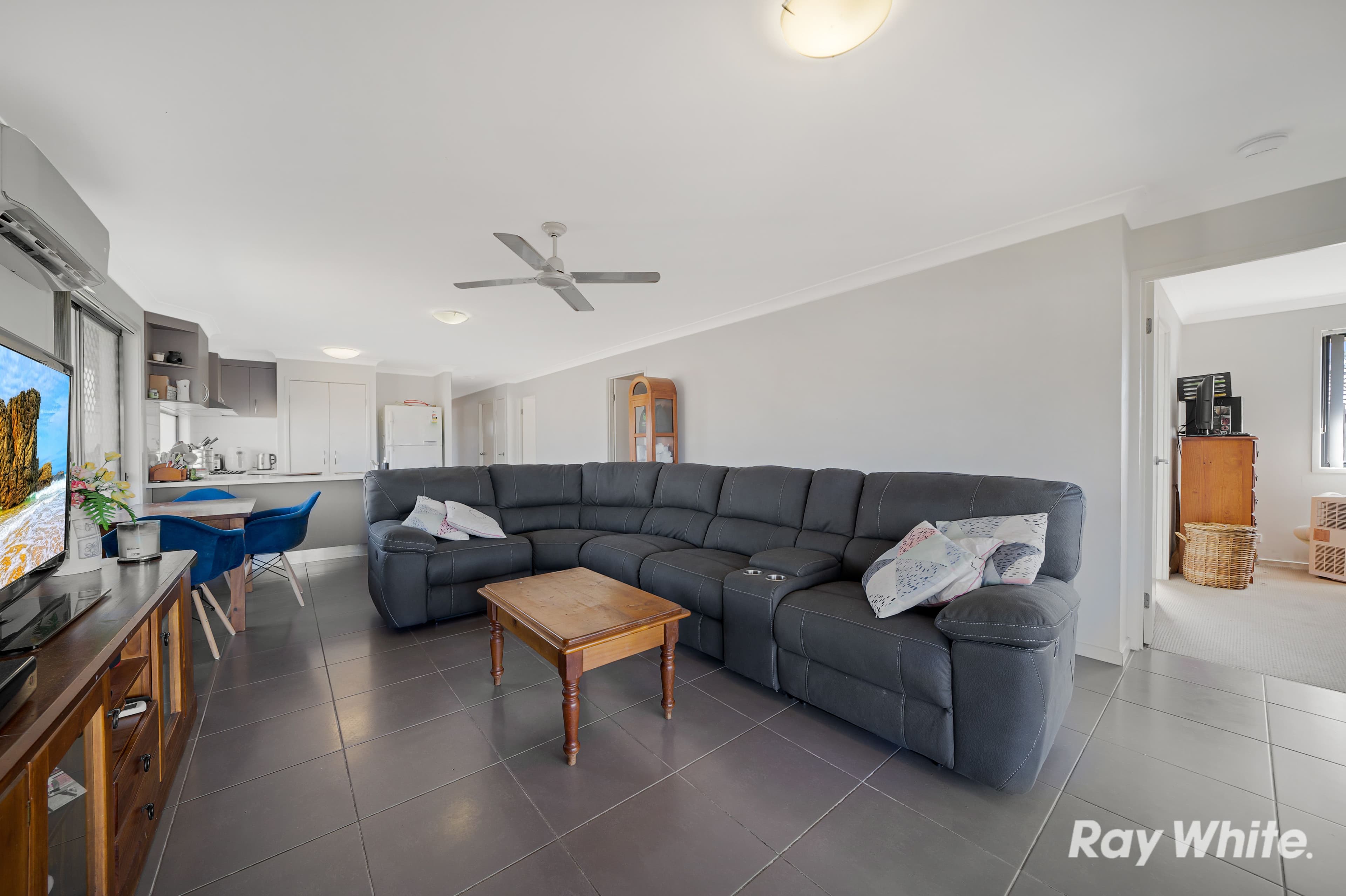 93 Judith Street, Crestmead QLD 4132, Crestmead - Thumbnail 2