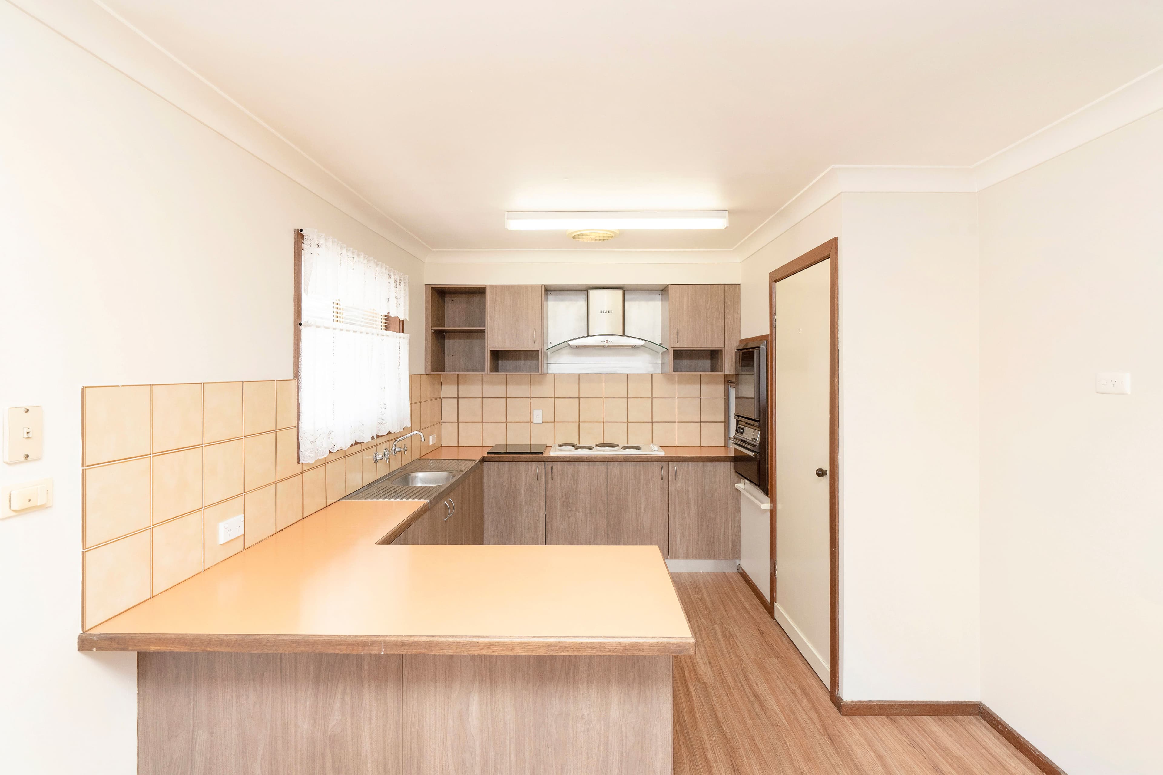 2 Gunyah Place, Glenfield Park NSW 2650, Glenfield Park - Thumbnail 2