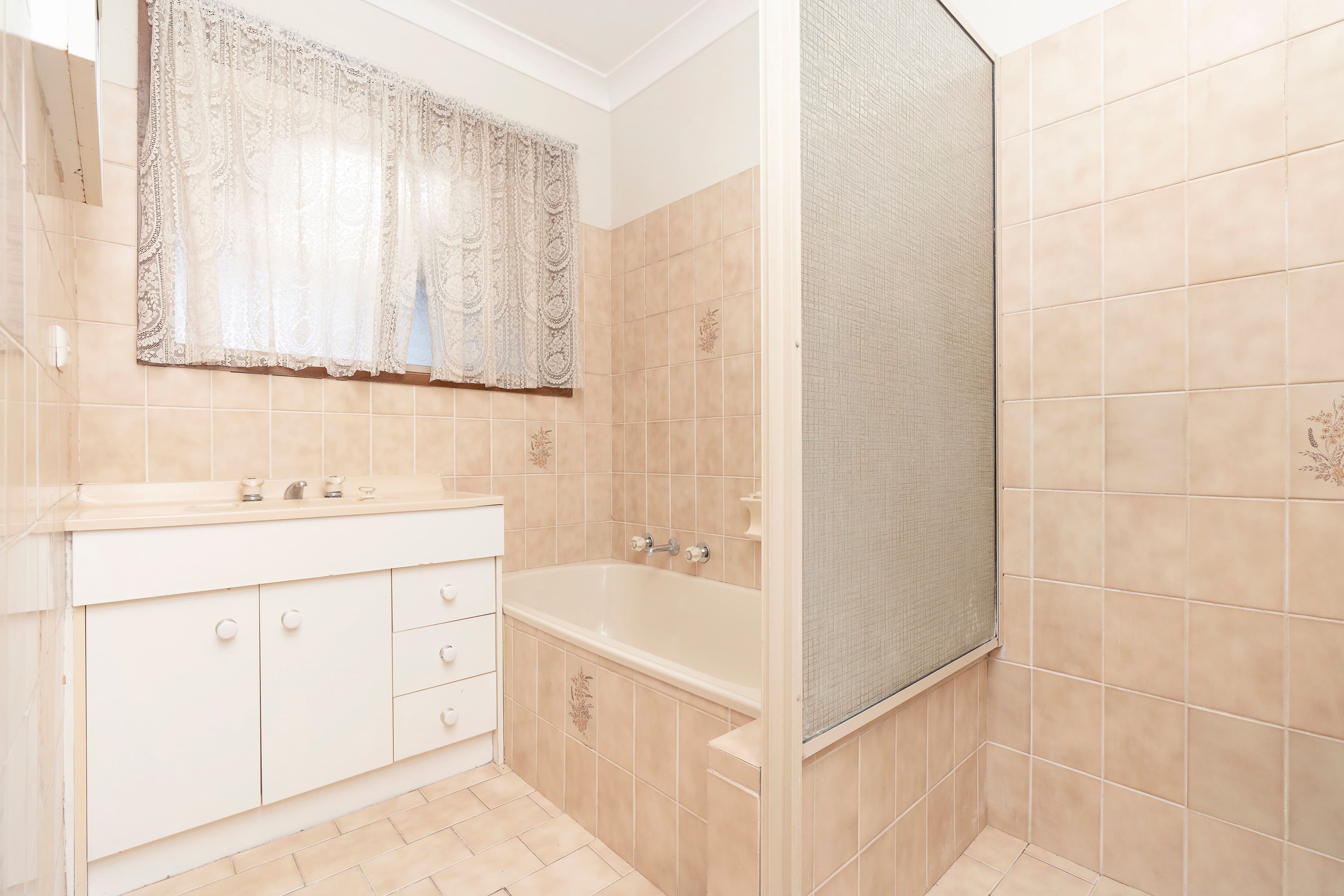 2 Gunyah Place, Glenfield Park NSW 2650, Glenfield Park - Thumbnail 8
