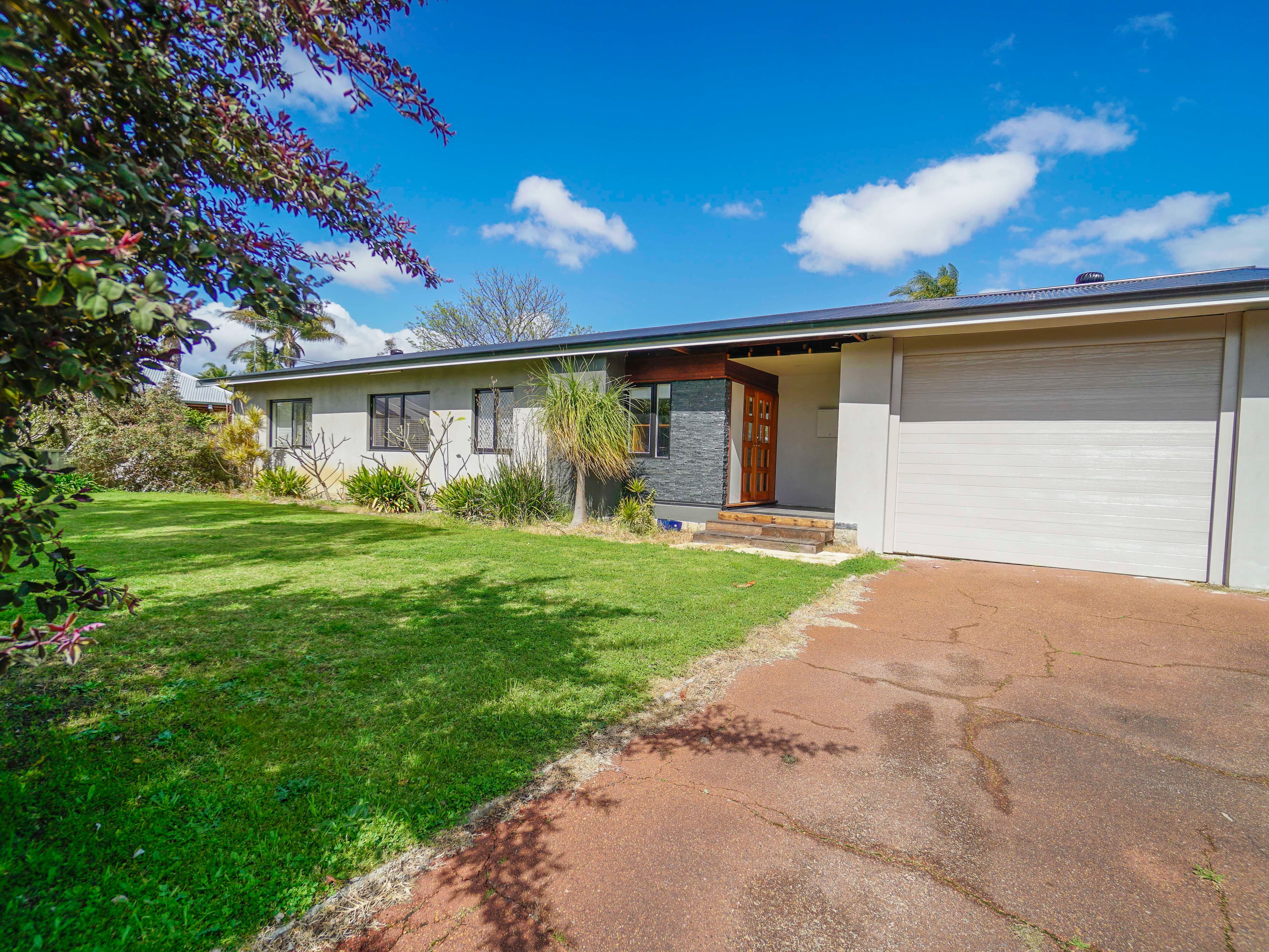 6 Bowkett Street, Redcliffe WA 6104, Redcliffe - Image 1