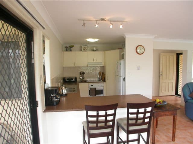 9 Madasin Close, ARUNDEL QLD 4214, Arundel - Thumbnail 6
