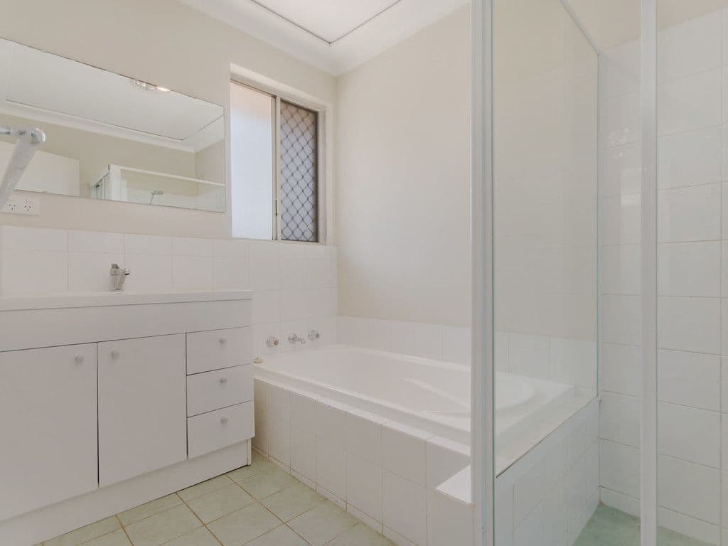 52 Littlemore Road, Orelia WA 6167, Orelia - Thumbnail 7