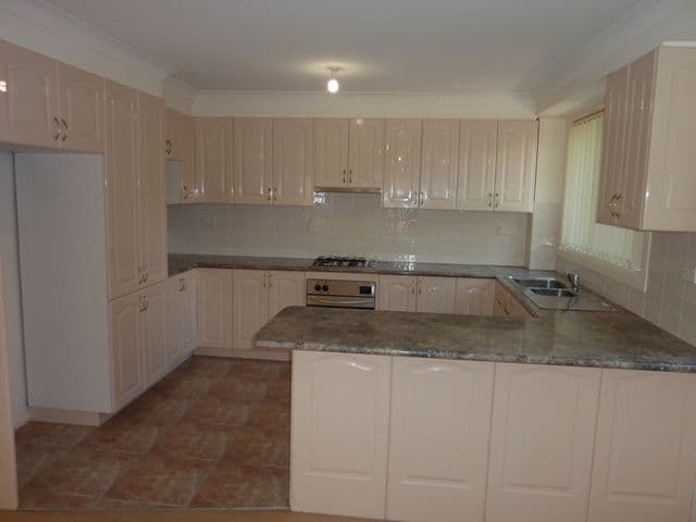 130 Campbell Street, WOONONA NSW 2517, Woonona - Thumbnail 5