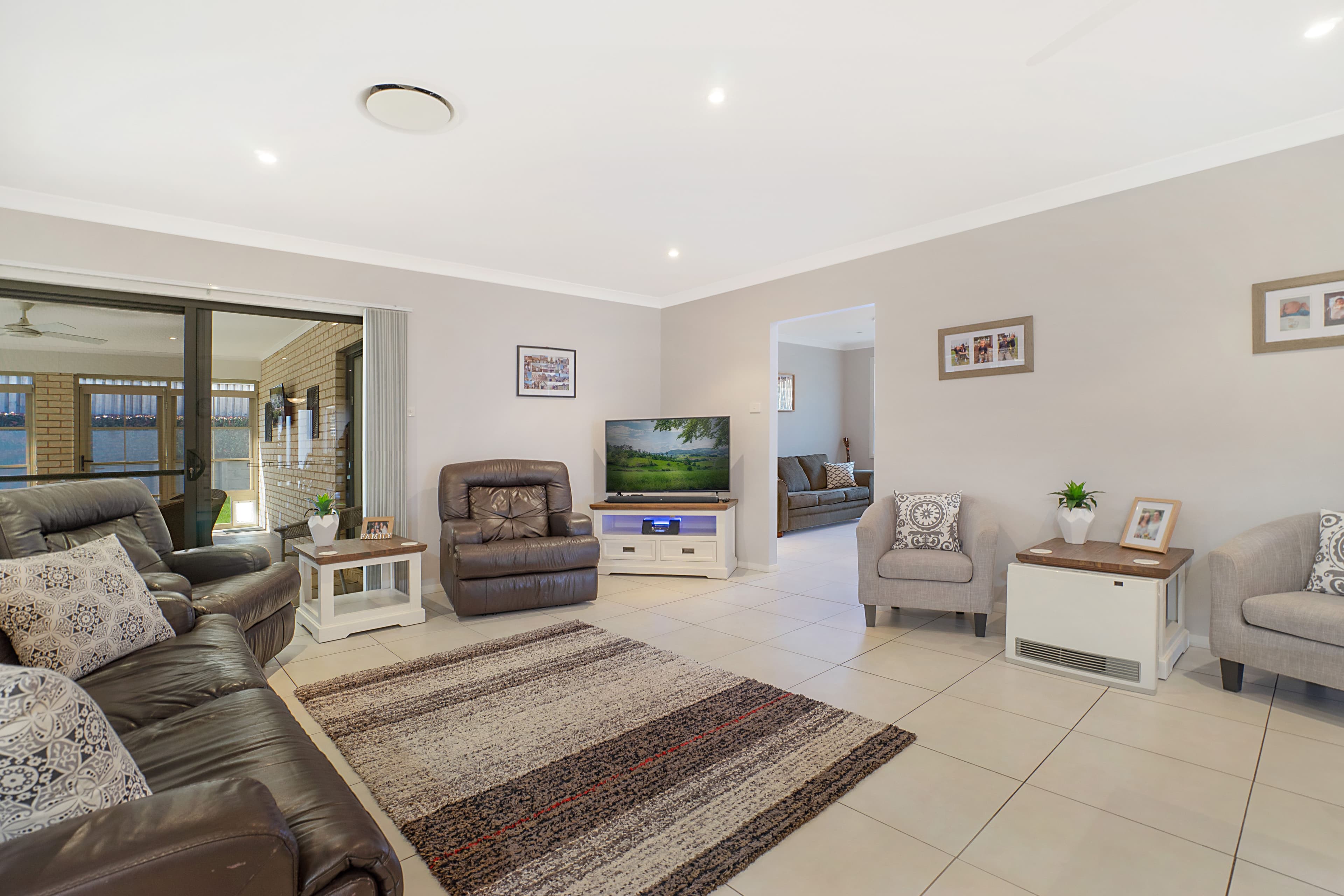 21 Paperbark Parade, Aberglasslyn NSW 2320, Aberglasslyn - Thumbnail 5