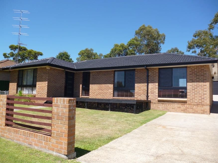 18 Macquarie Street, ALBION PARK NSW 2527, Albion Park - Image 1