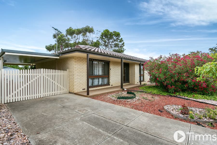 16 Baden Terrace, O'Sullivan Beach - Image 1