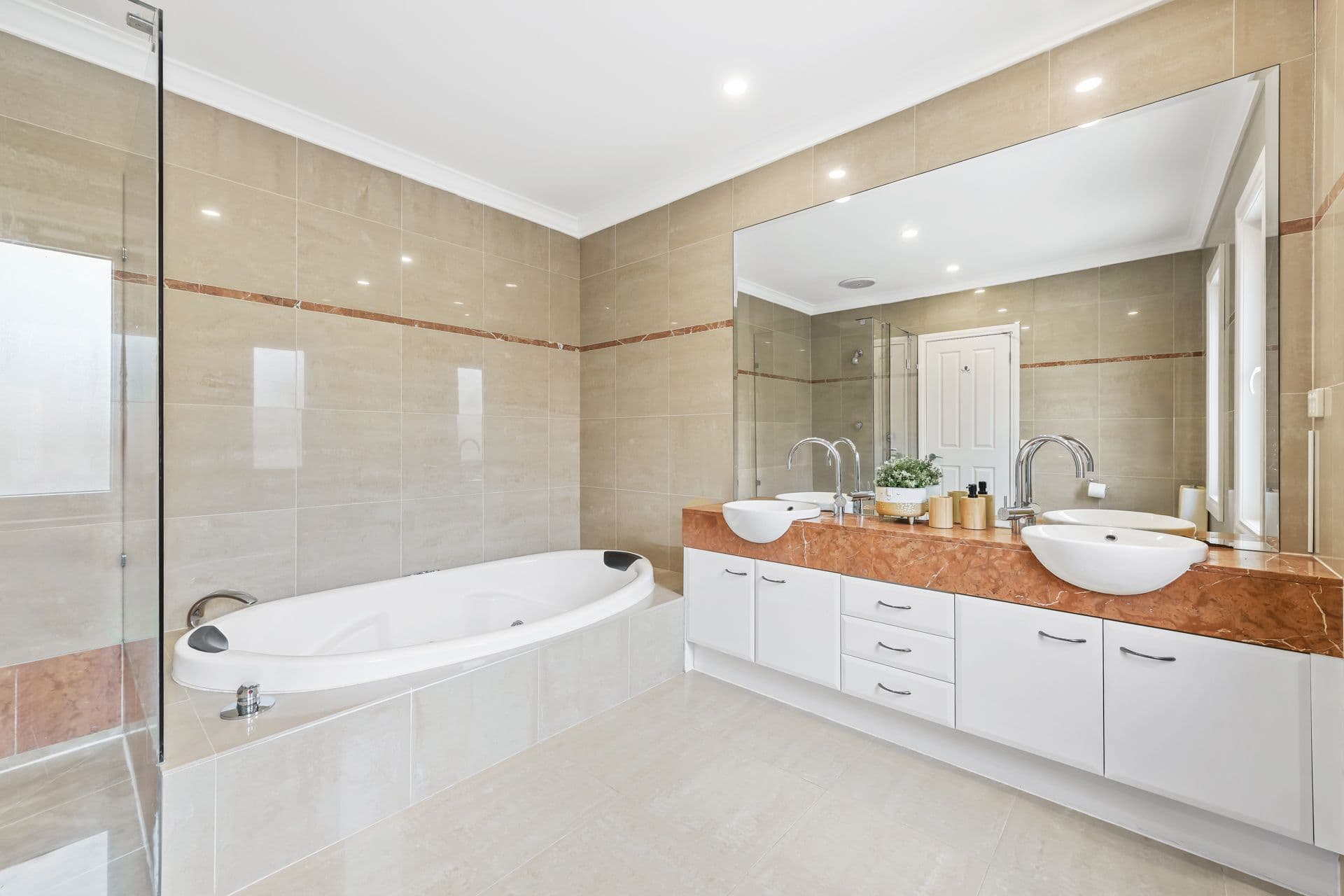 4 Bishop Court, Mount Waverley VIC 3149, Mount Waverley - Thumbnail 7