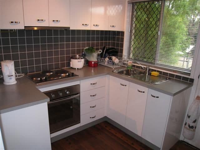 402  Nursery Road, HOLLAND PARK QLD 4121, Holland Park - Thumbnail 2