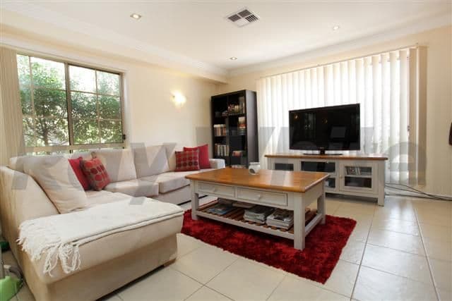 9 Barlow Street, CAMBRIDGE PARK NSW 2747, Cambridge Park - Thumbnail 2