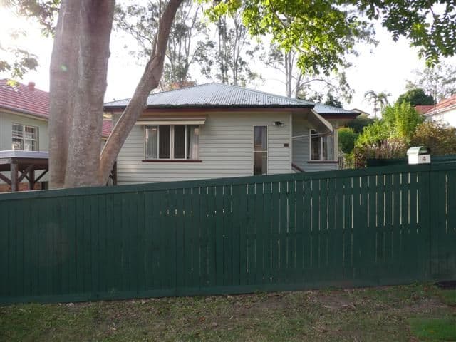 4 Kanumbra Street, COORPAROO QLD 4151, Coorparoo - Thumbnail 2