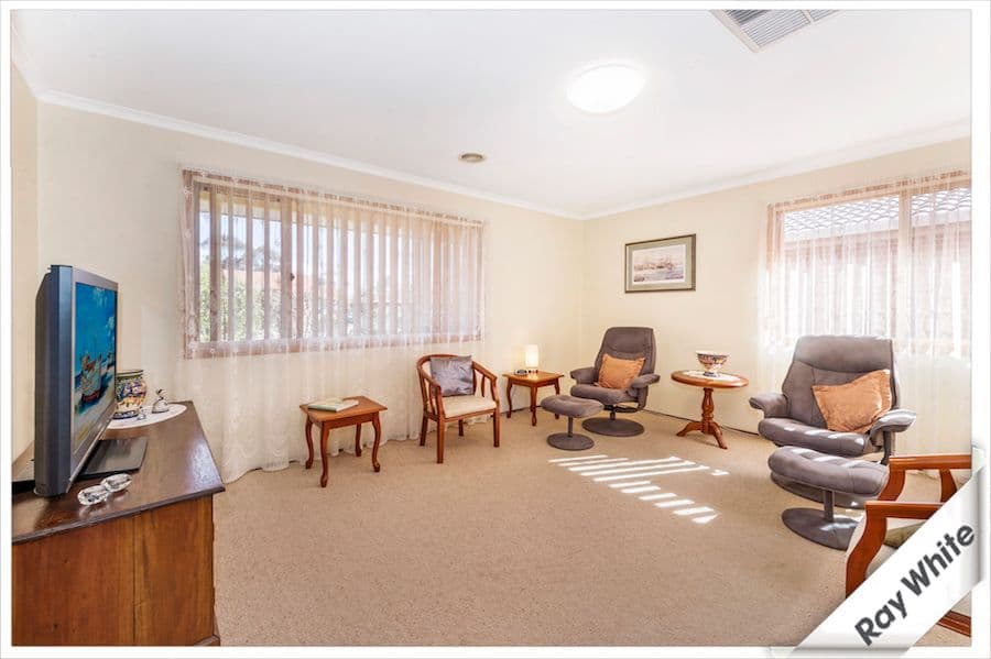 11 Glennie Place, Queanbeyan West - Thumbnail 6