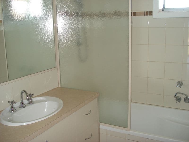 30 Paterson Road, WALLOON, QLD, 4306, Walloon - Thumbnail 4