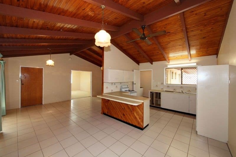 7 Catherine Drive, AVOCA QLD 4670, Avoca - Thumbnail 4