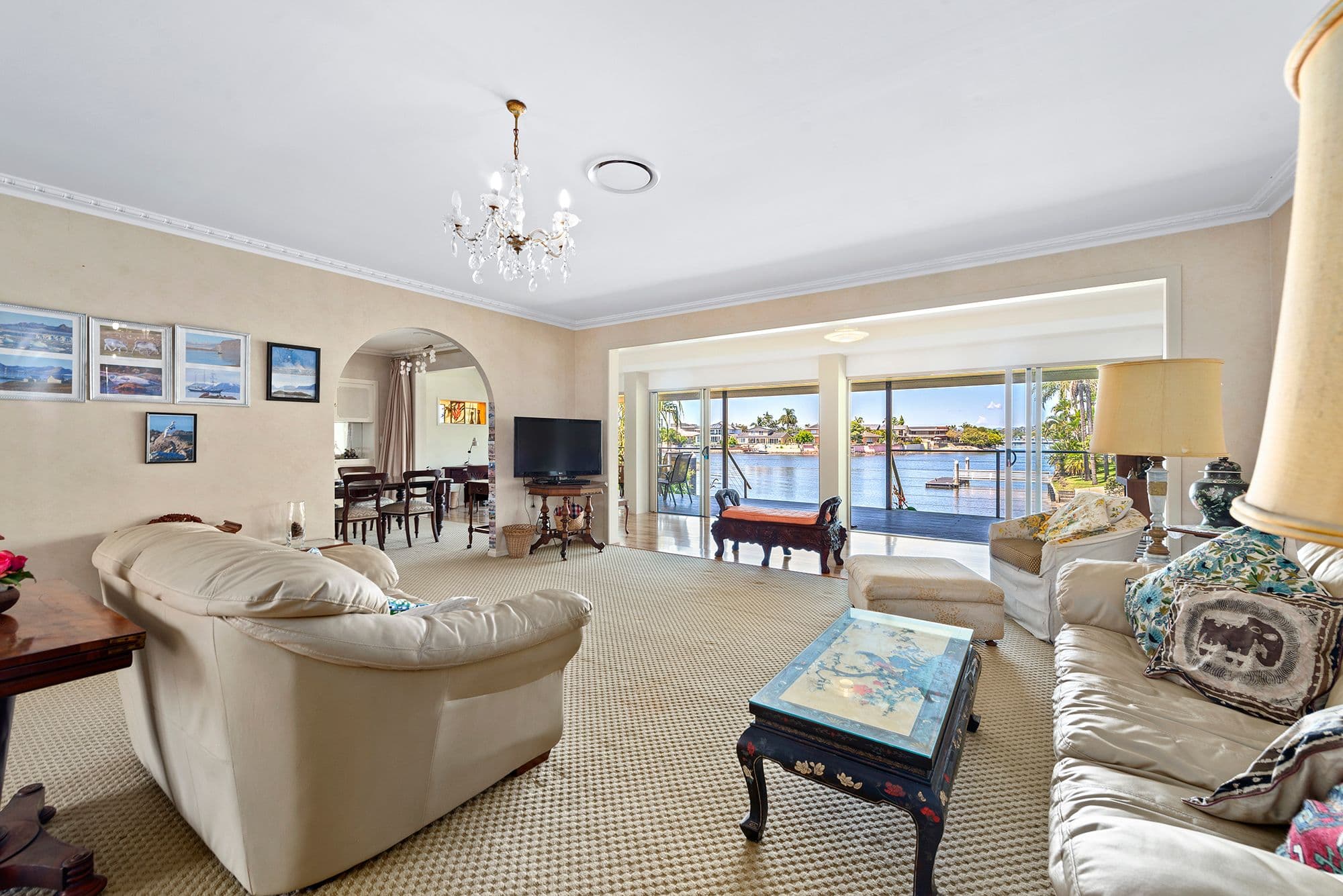 12 Rapallo Avenue, Isle Of Capri QLD 4217, Isle Of Capri - Thumbnail 8
