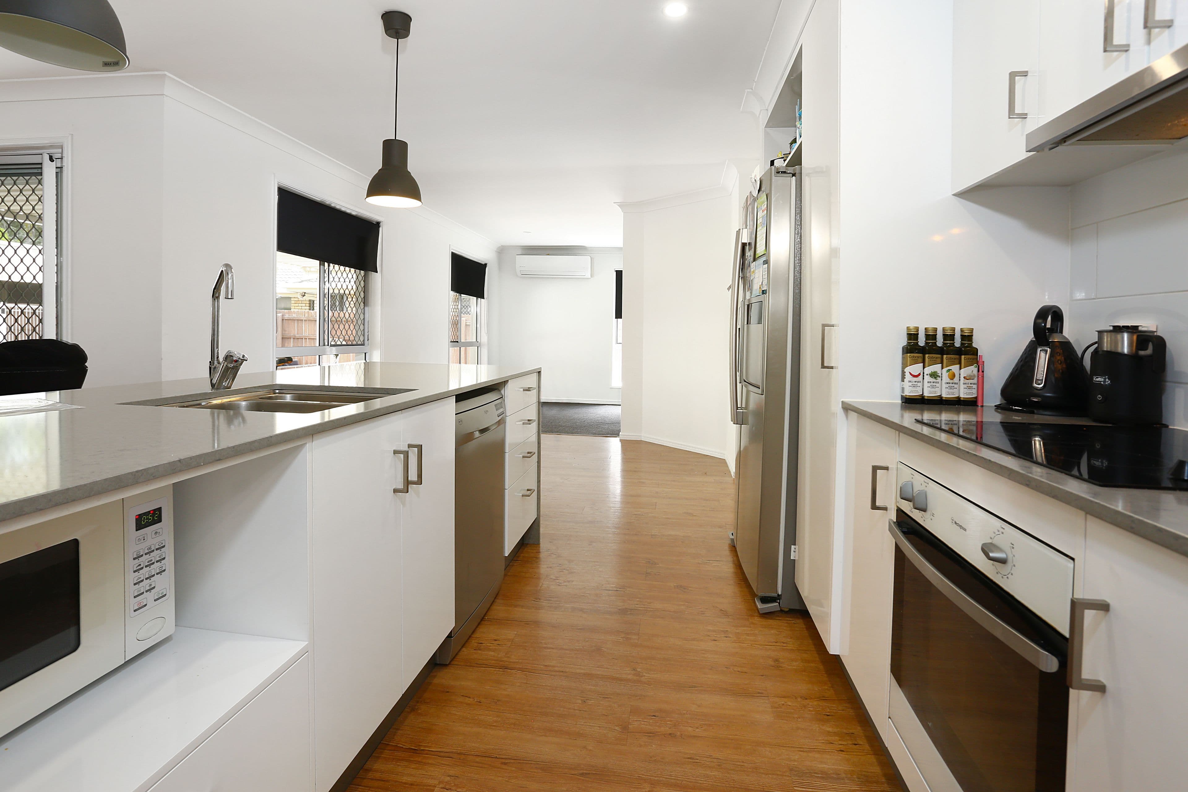 20 Rosswood Court, Helensvale QLD 4212, Helensvale - Thumbnail 6