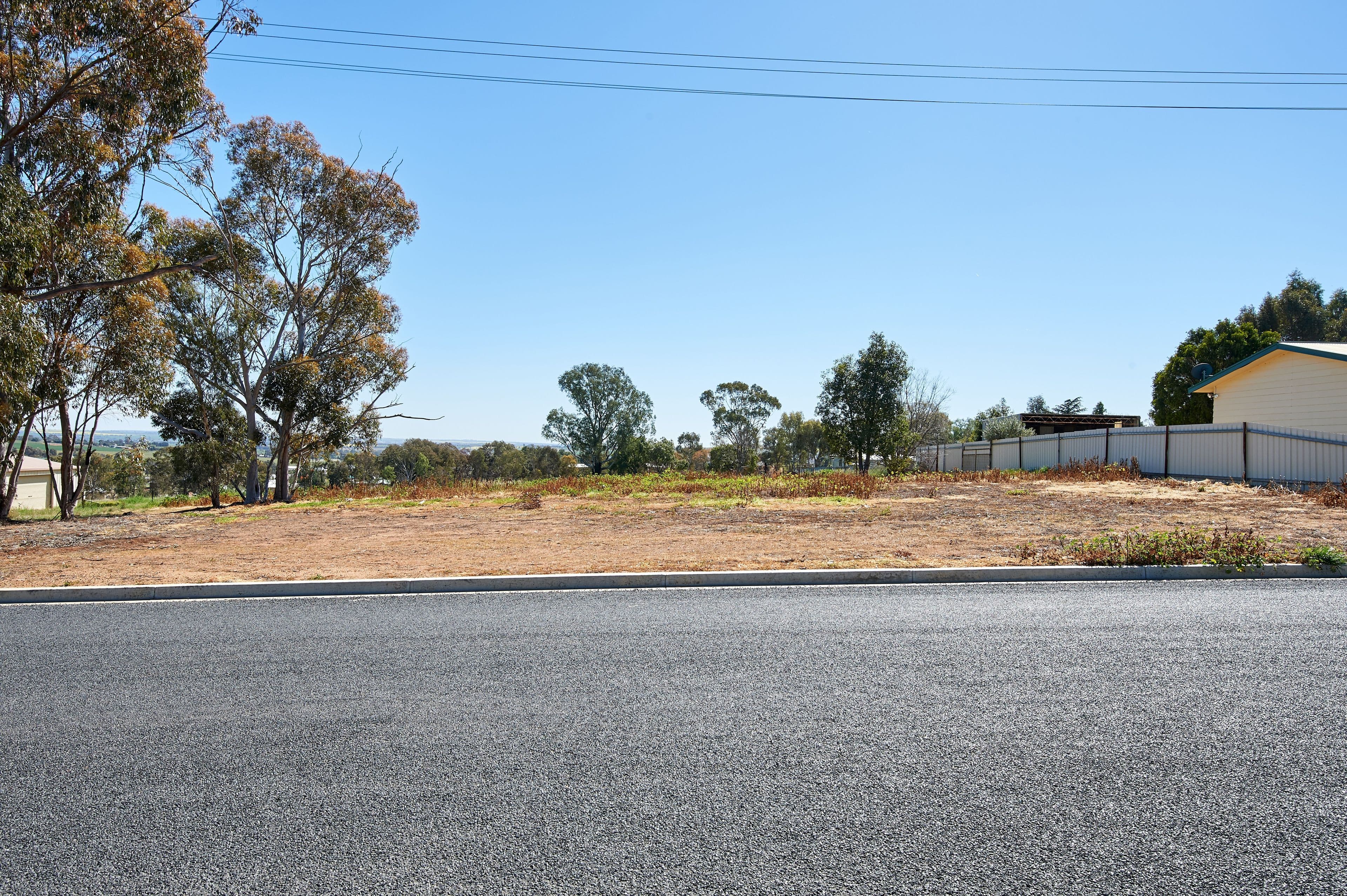 15 Hart Street, Junee NSW 2663, Junee - Thumbnail 2