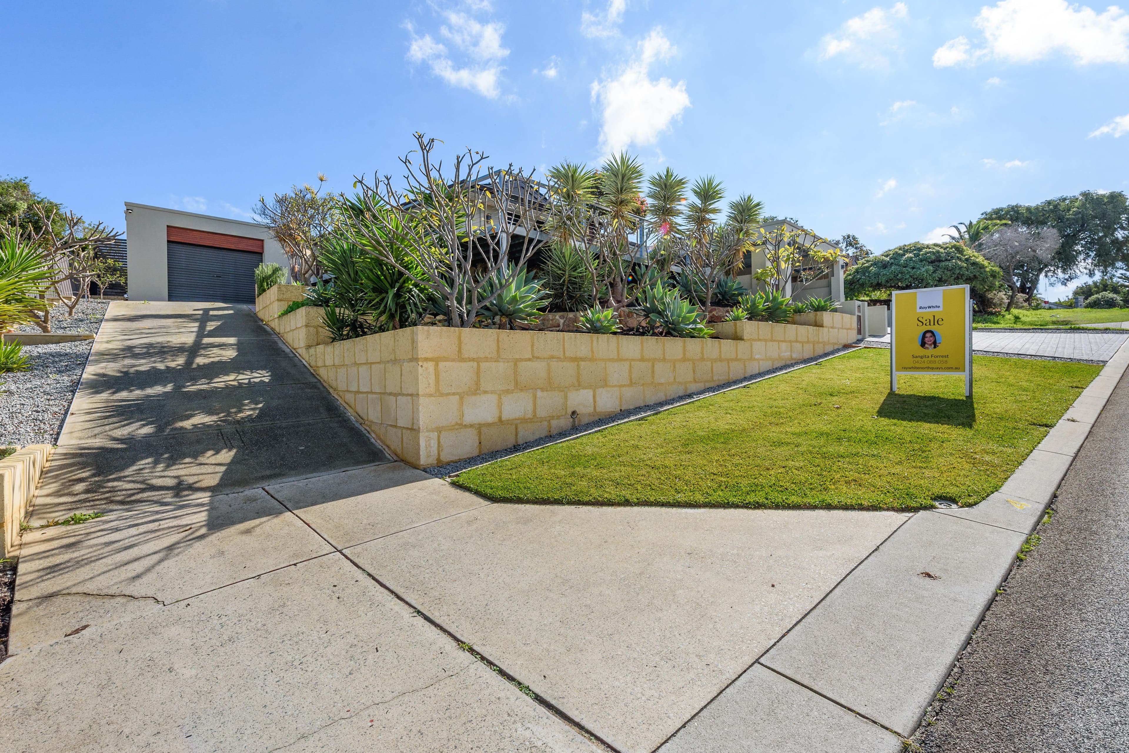 4 Torrens Close, Mullaloo WA 6027, Mullaloo - Image 1