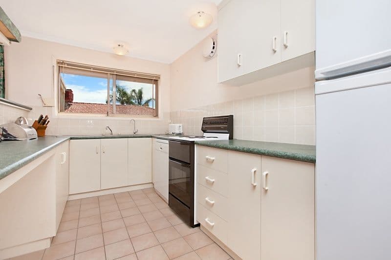 9 Babbacombe Drive, MOANA SA 5169, Moana - Thumbnail 2