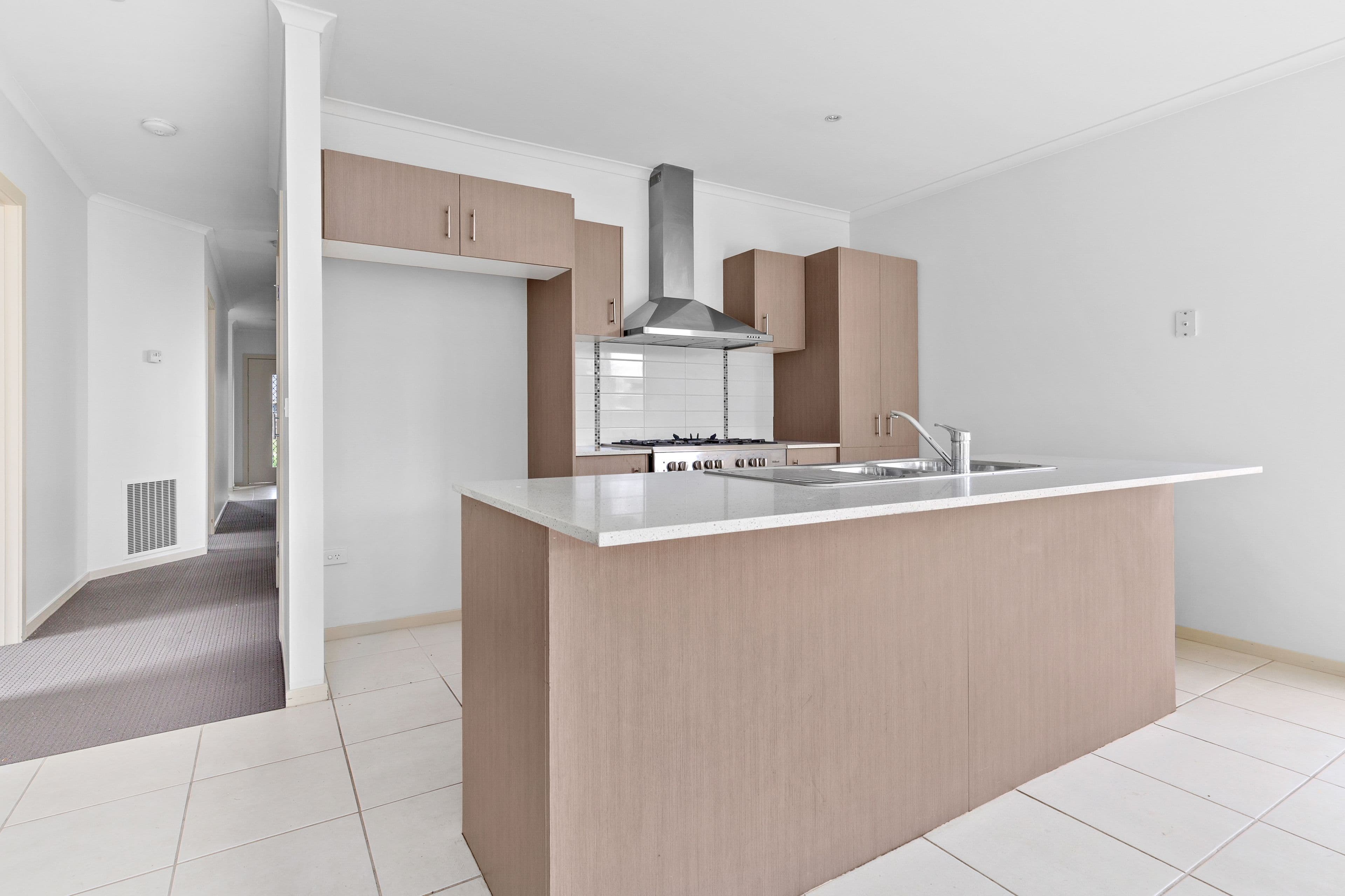 27 Tangelo Terrace, Pakenham VIC 3810, Pakenham - Thumbnail 3