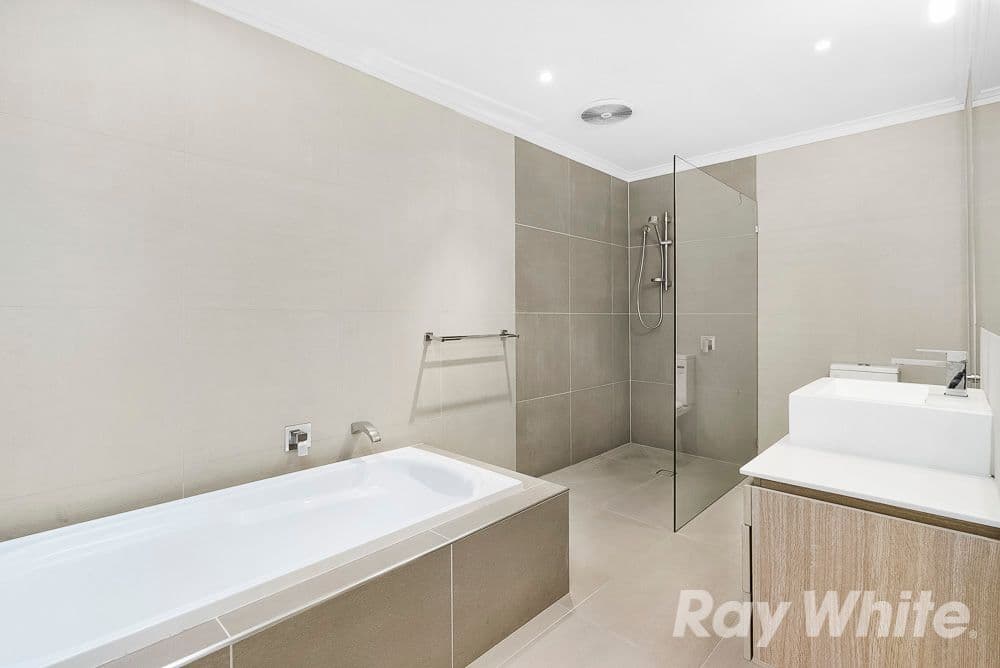 27 Murdoch Avenue, Mulgrave VIC 3170, Mulgrave - Thumbnail 4