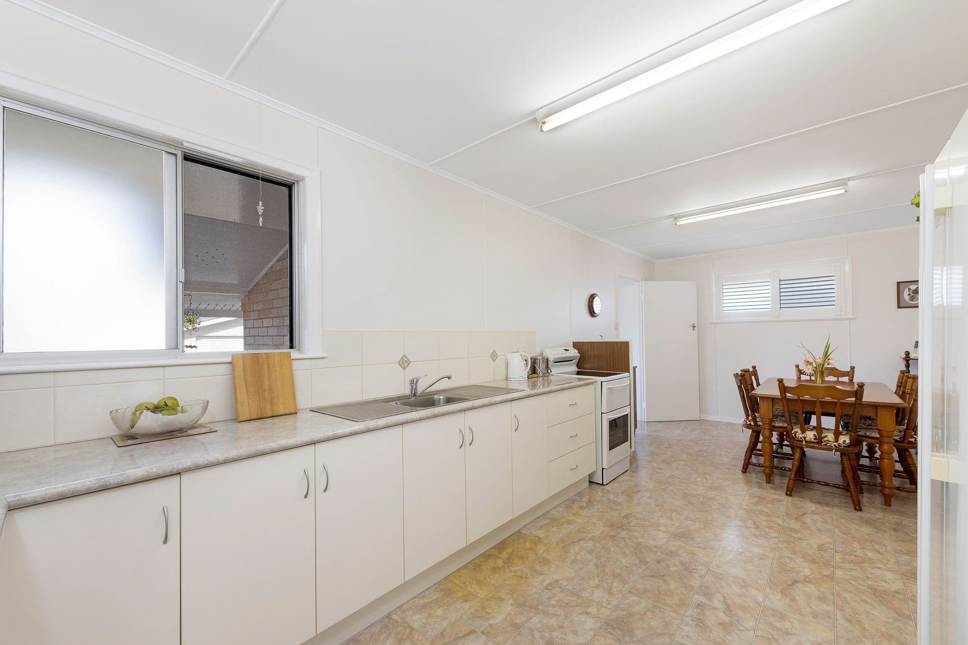53 Sims Road, Avenell Heights QLD 4670, Avenell Heights - Thumbnail 6