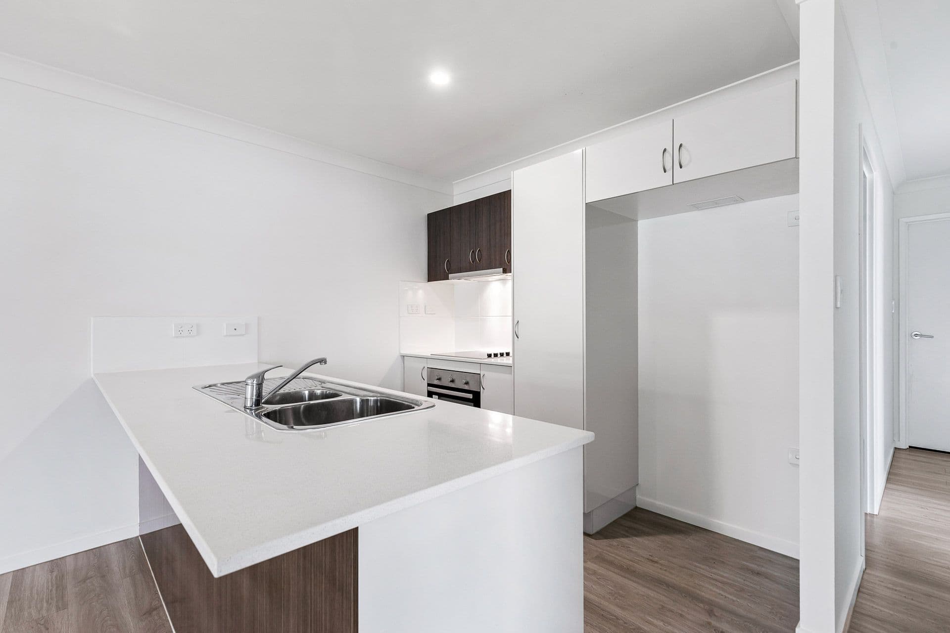 35 Abbey Street, Cranley QLD 4350, Cranley - Thumbnail 2
