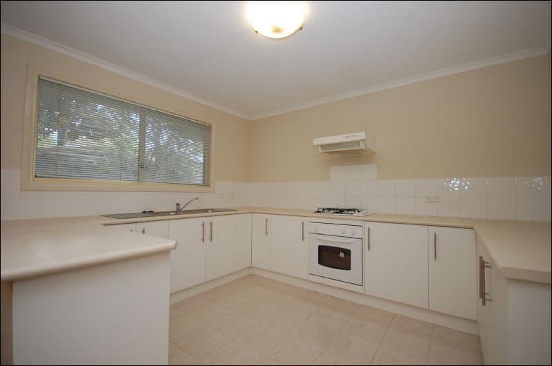 19 Glenview Road, MOUNT EVELYN VIC 3796, Mount Evelyn - Thumbnail 3