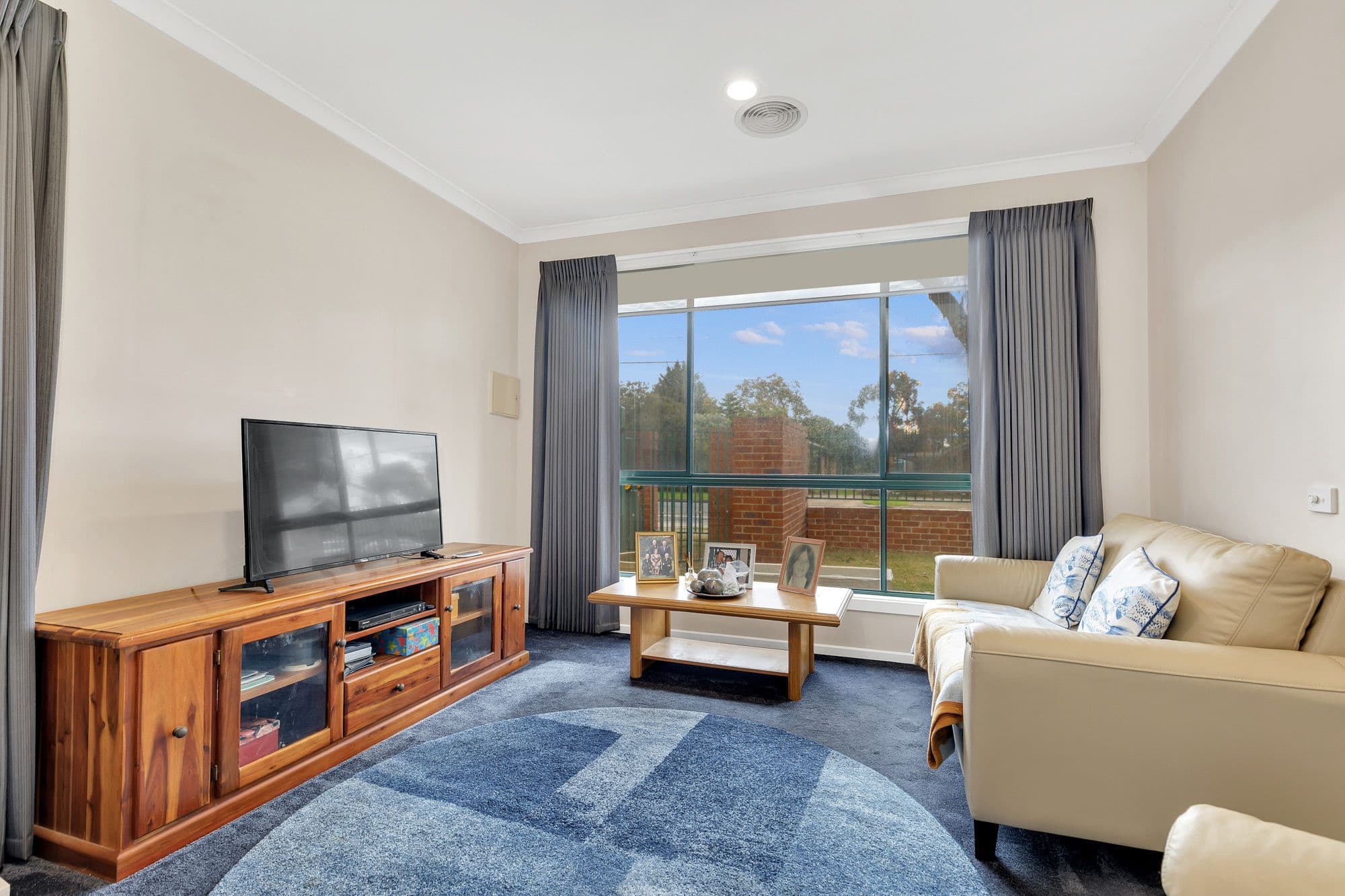 214 Shaws Road, Werribee VIC 3030, Werribee - Thumbnail 2