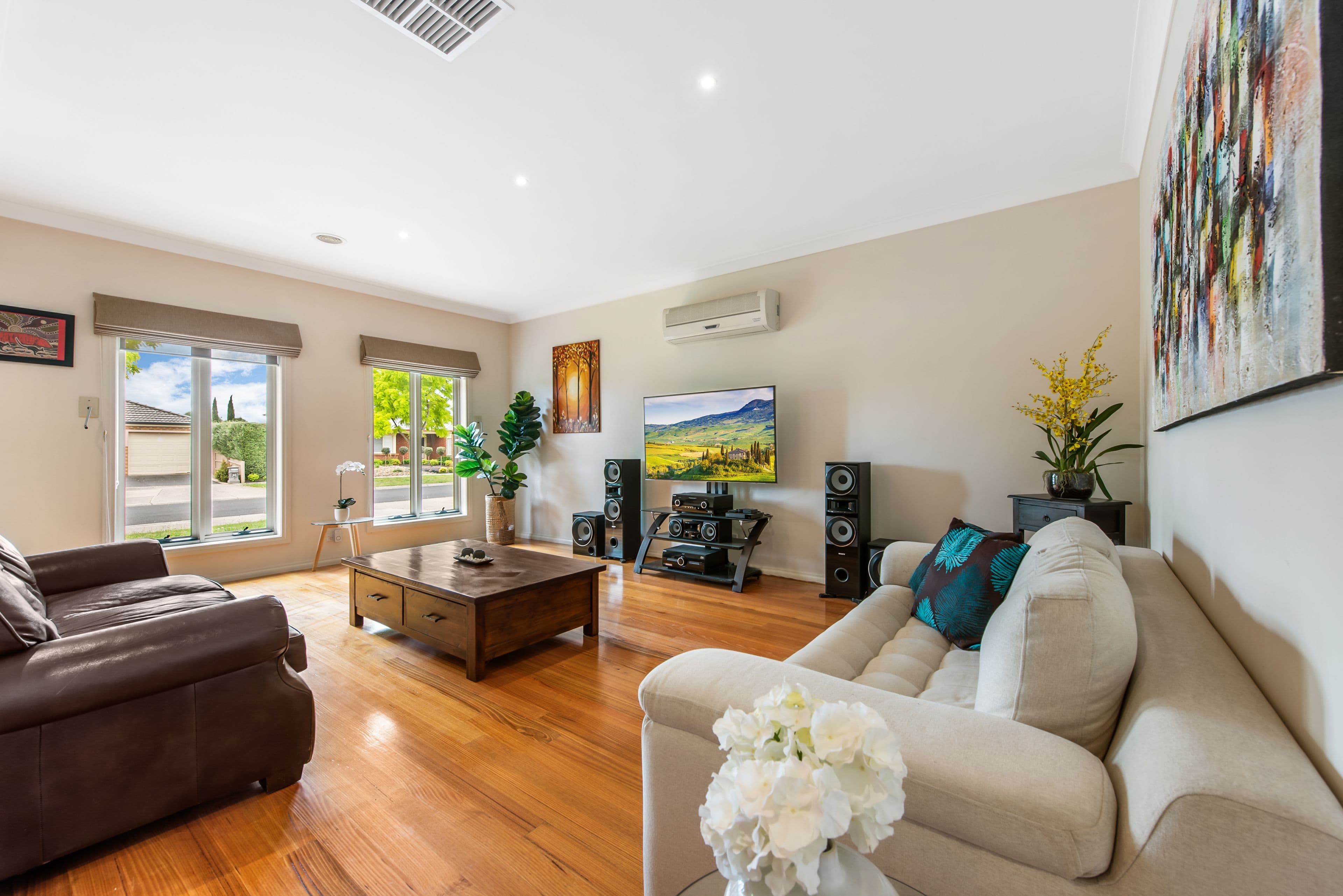27 Taylors Hill Boulevard, Taylors Hill VIC 3037, Taylors Hill - Thumbnail 3