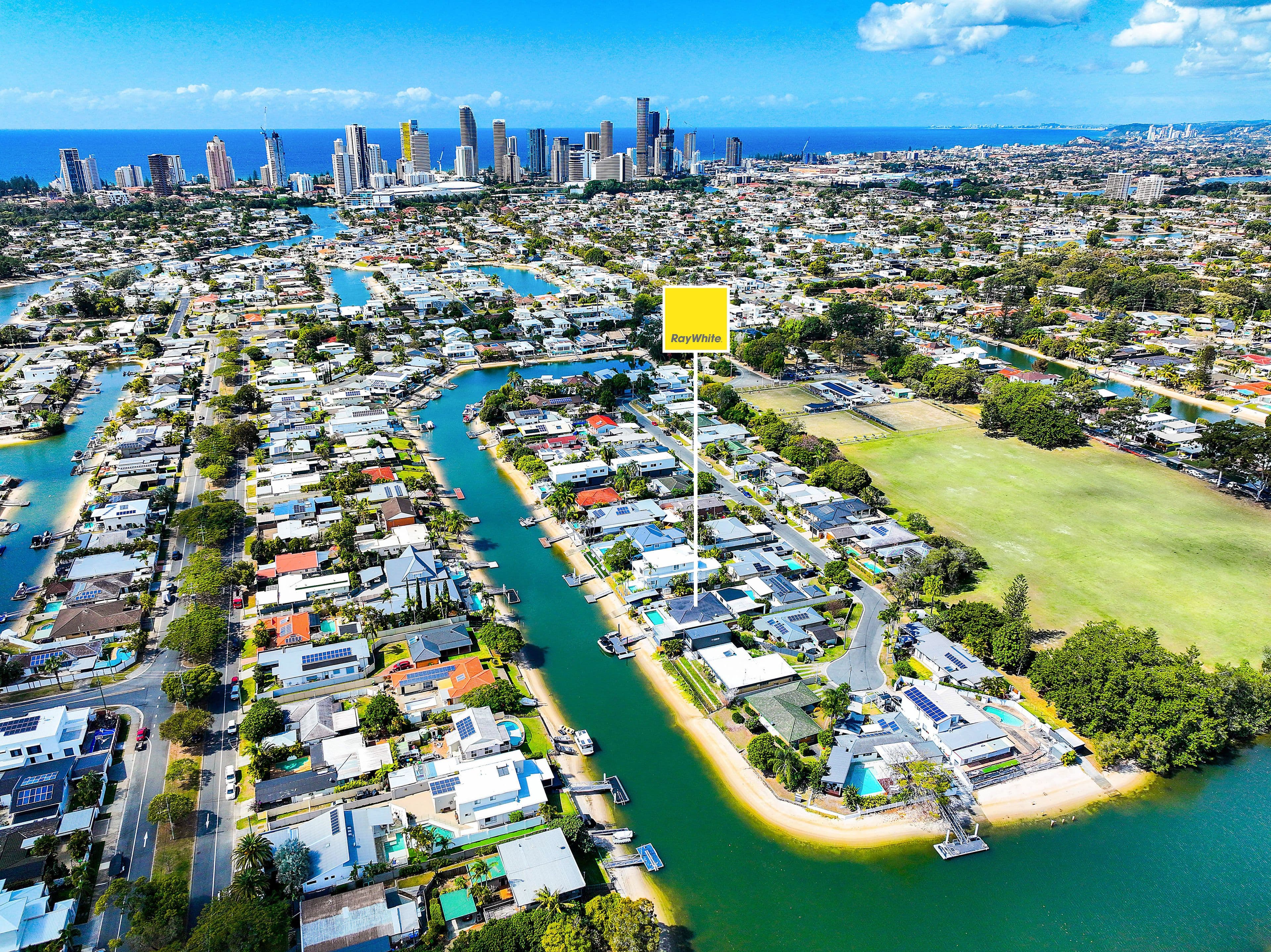 69 Kalimna Drive, Broadbeach Waters QLD 4218, Broadbeach Waters - Thumbnail 2