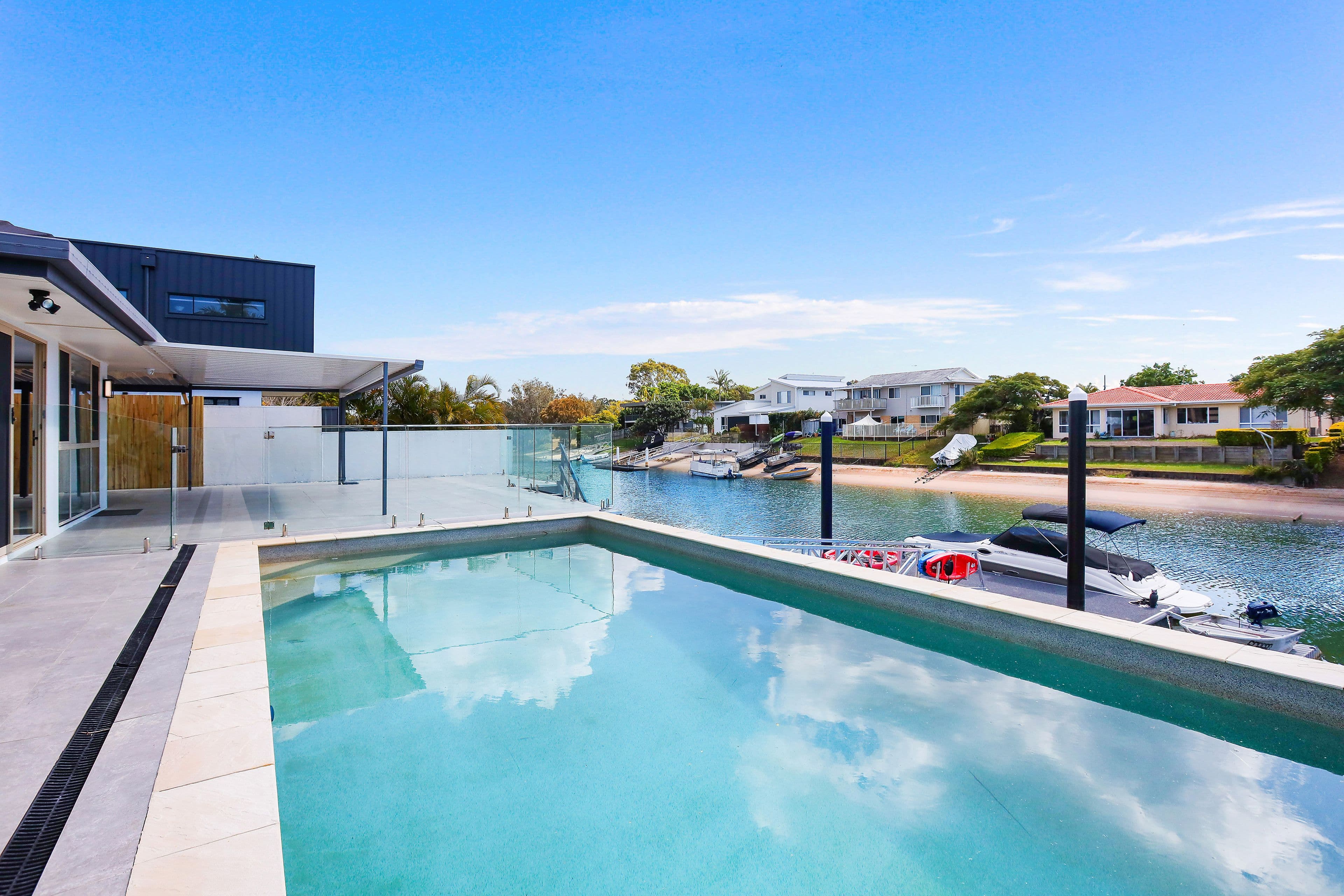 69 Kalimna Drive, Broadbeach Waters QLD 4218, Broadbeach Waters - Thumbnail 3