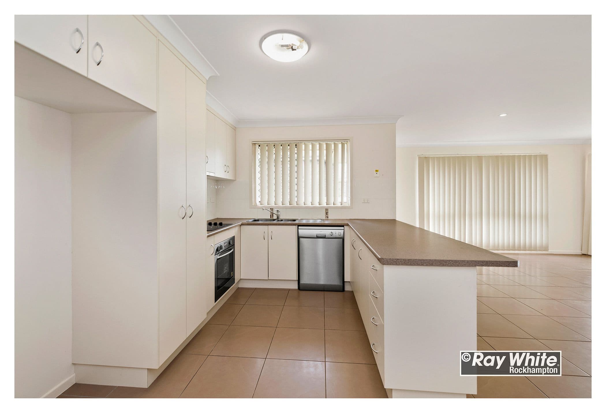 15 Tawarra Crescent, Gracemere QLD 4702, Gracemere - Thumbnail 4