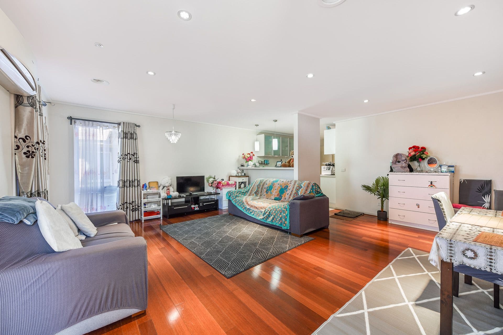13-15 Dixon Street, Clayton VIC 3168, Clayton - Thumbnail 2