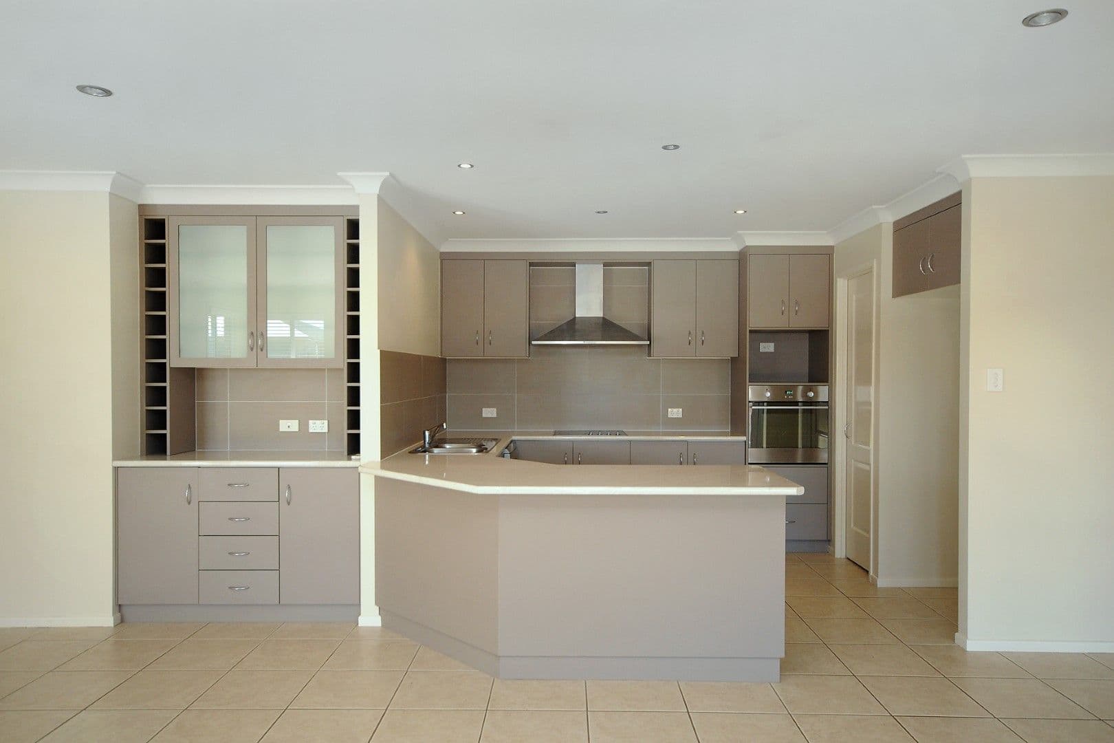 19 Grundy Street, WESTBROOK QLD 4350, Westbrook - Thumbnail 3