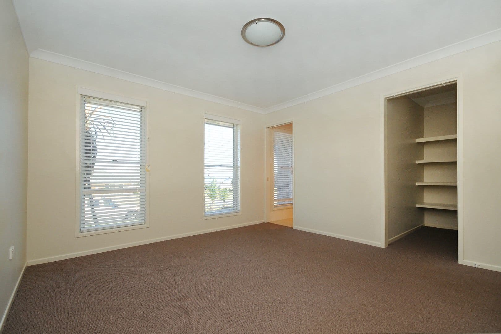 19 Grundy Street, WESTBROOK QLD 4350, Westbrook - Thumbnail 6