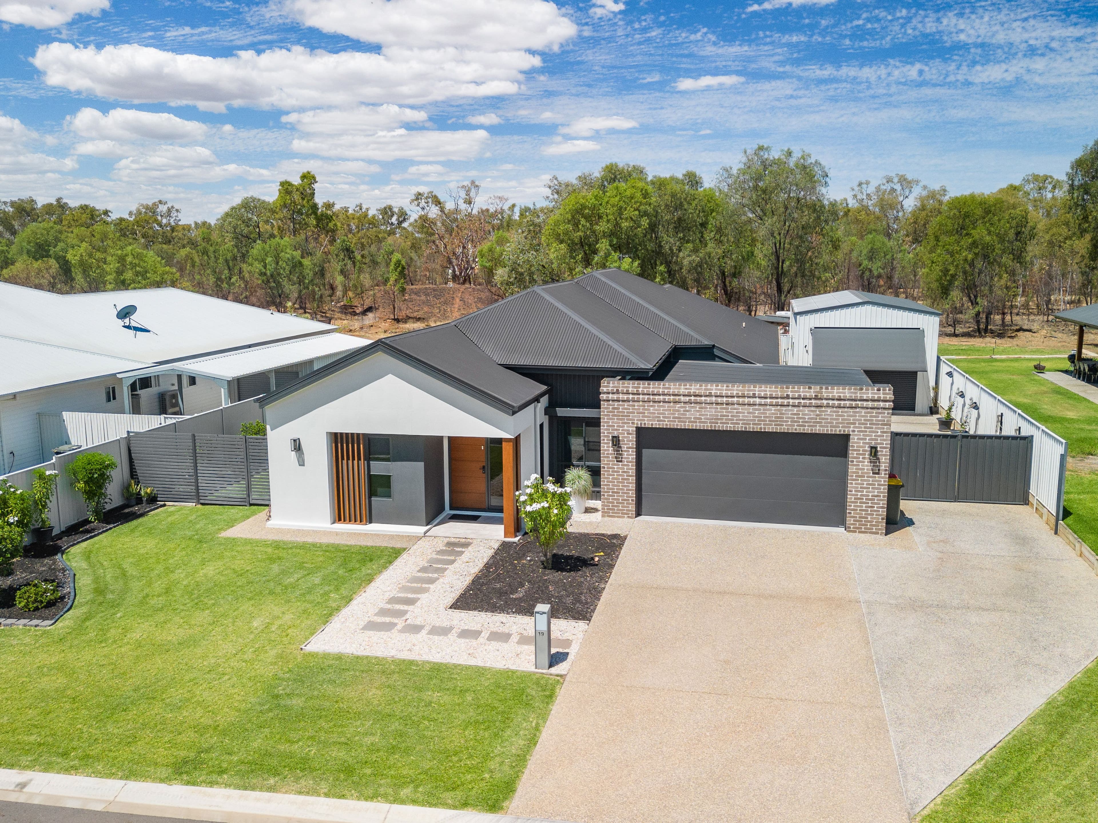 19 Longford Street, Emerald QLD 4720, Emerald - Image 1