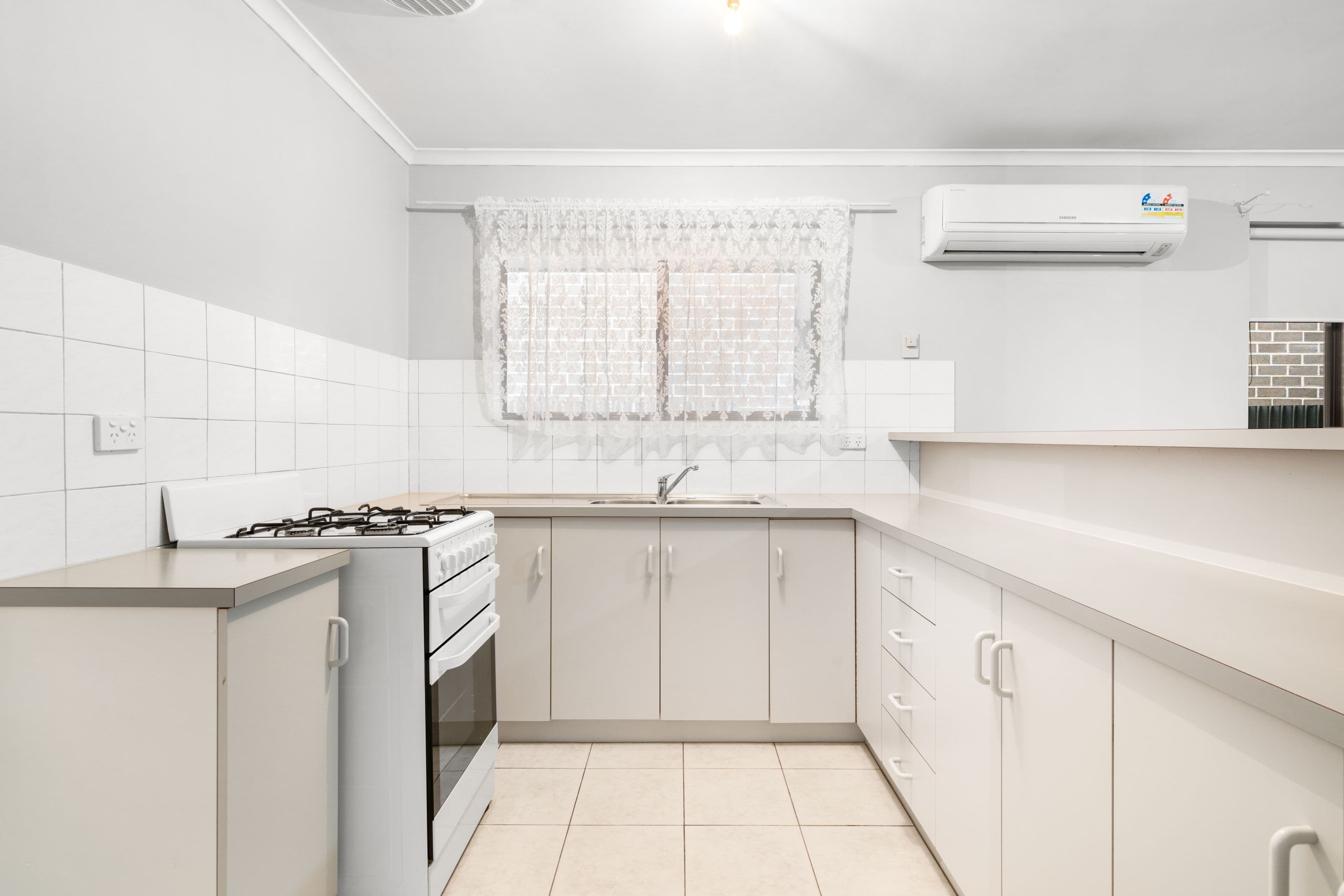 6 Glover Avenue, Pooraka SA 5095, Pooraka - Thumbnail 4