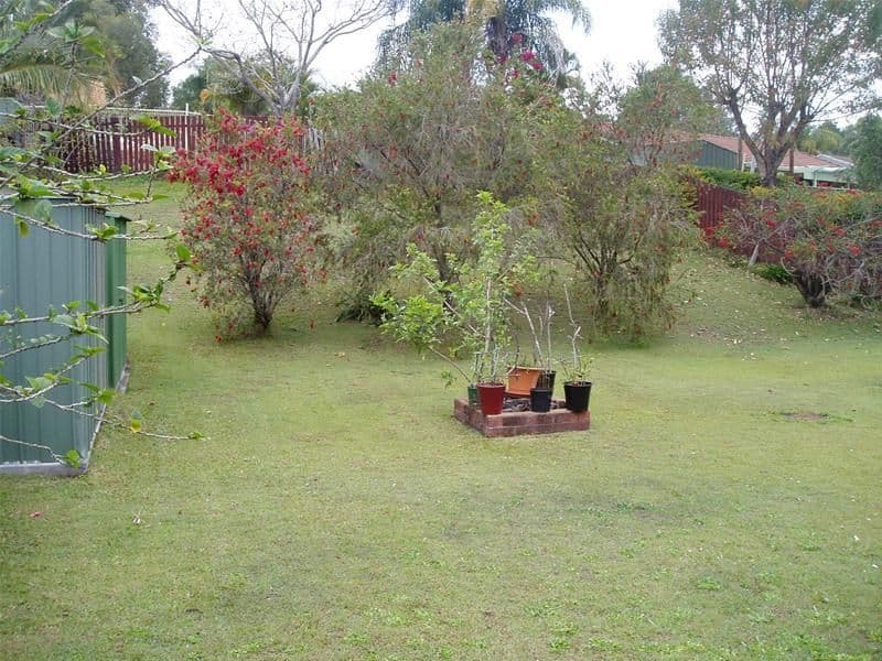 22 Balfour Crescent, HIGHLAND PARK QLD 4211, Highland Park - Thumbnail 3