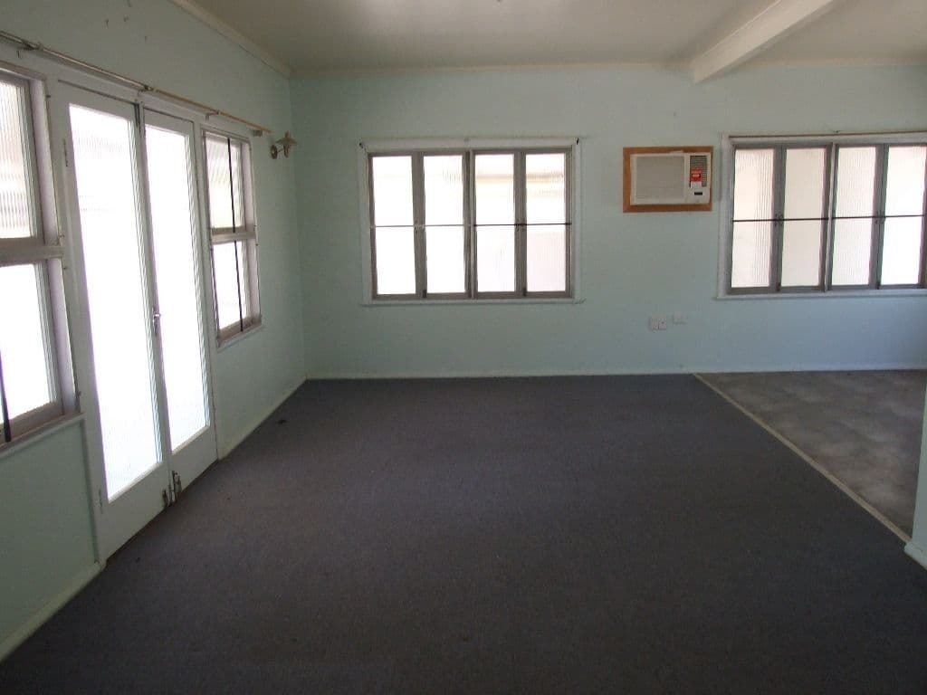 48 Quail Street, LONGREACH QLD 4730, Longreach - Thumbnail 3