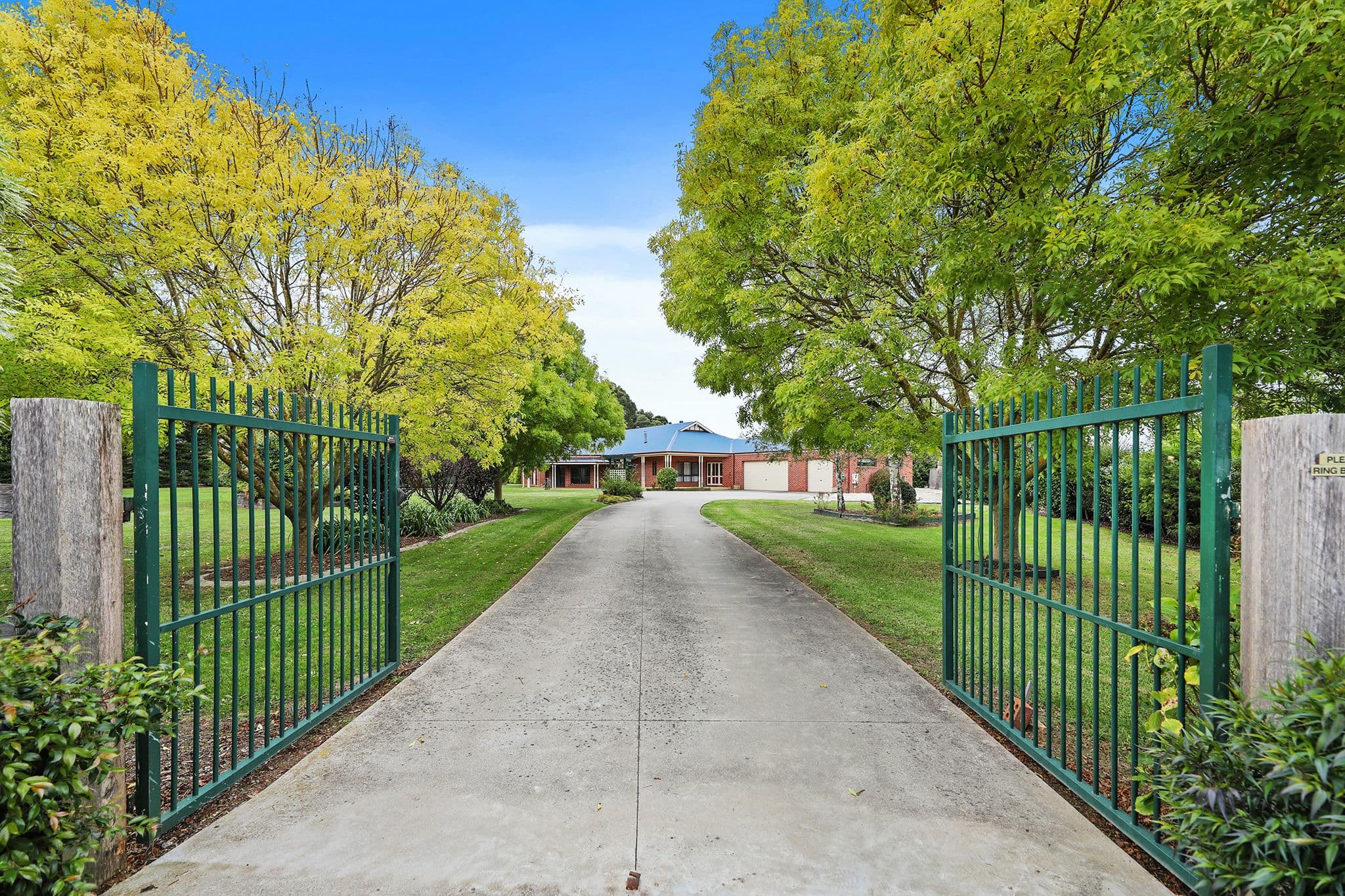 9A Lancelot Court, Drouin VIC 3818, Drouin - Image 1
