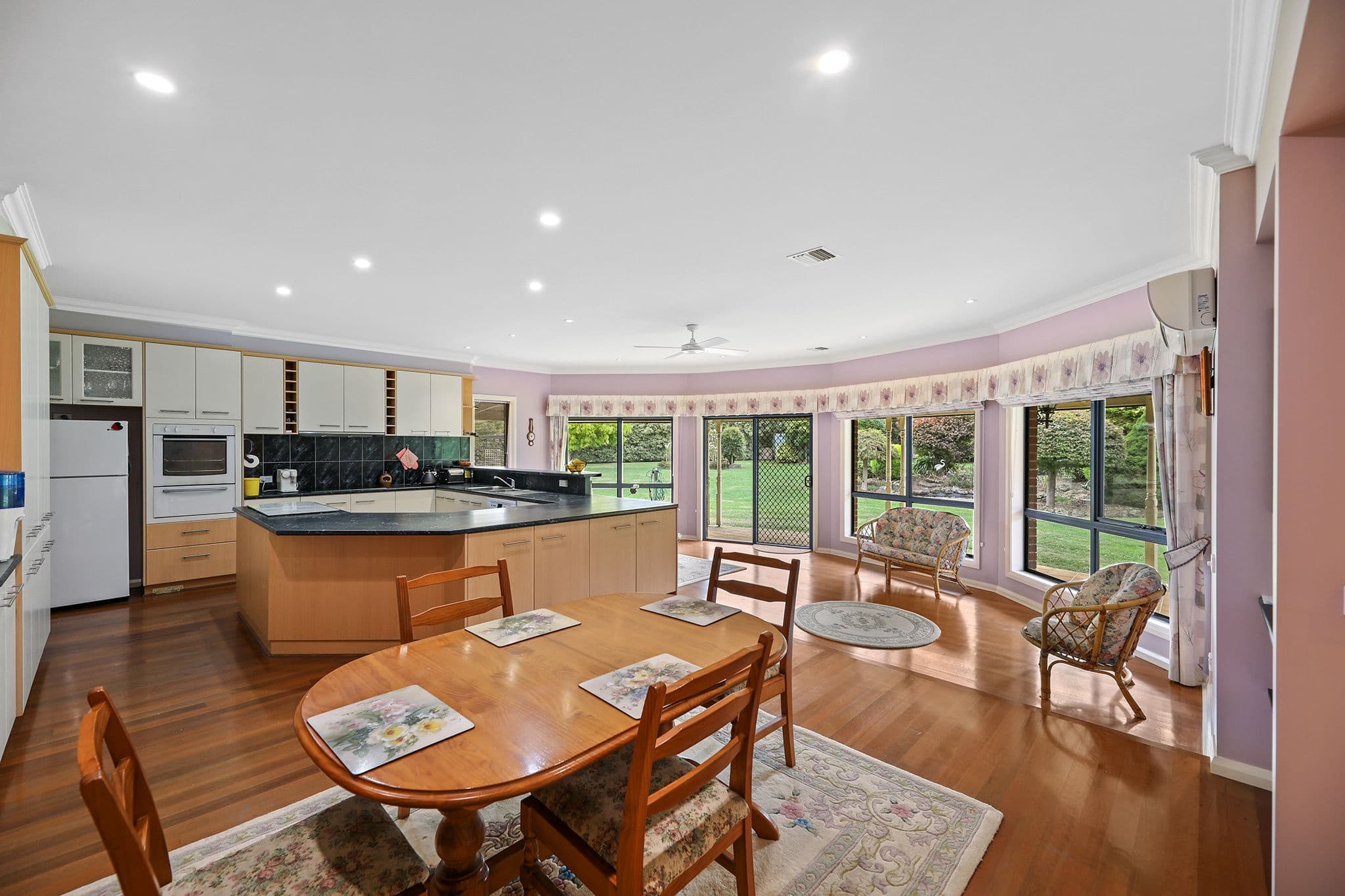 9A Lancelot Court, Drouin VIC 3818, Drouin - Thumbnail 5