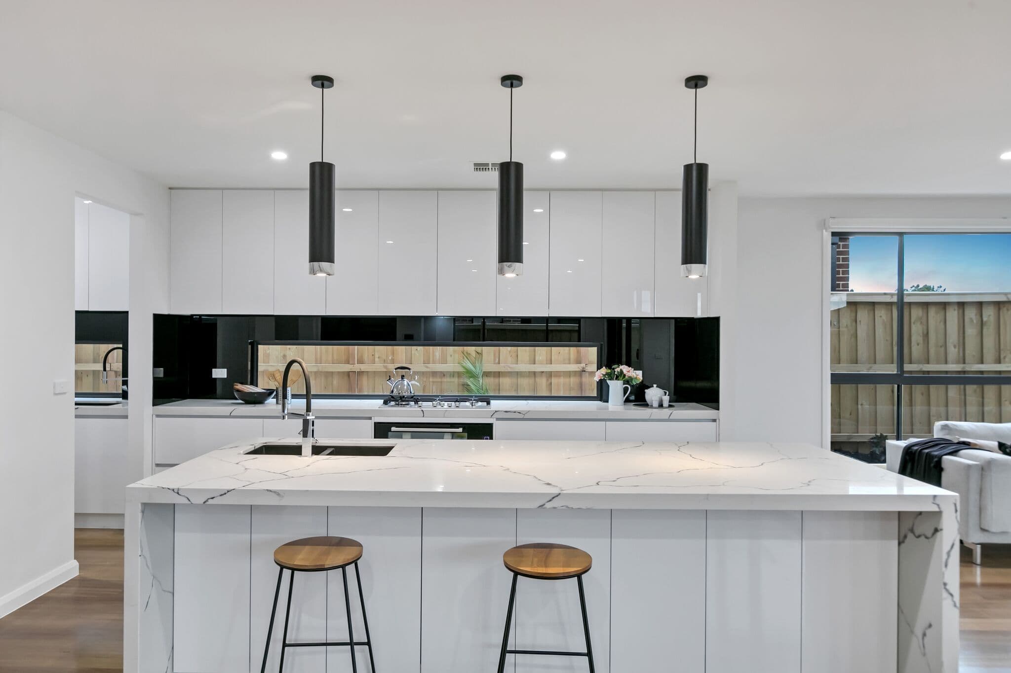 24 Aberfeldy Grove, Wollert VIC 3750, Wollert - Thumbnail 2