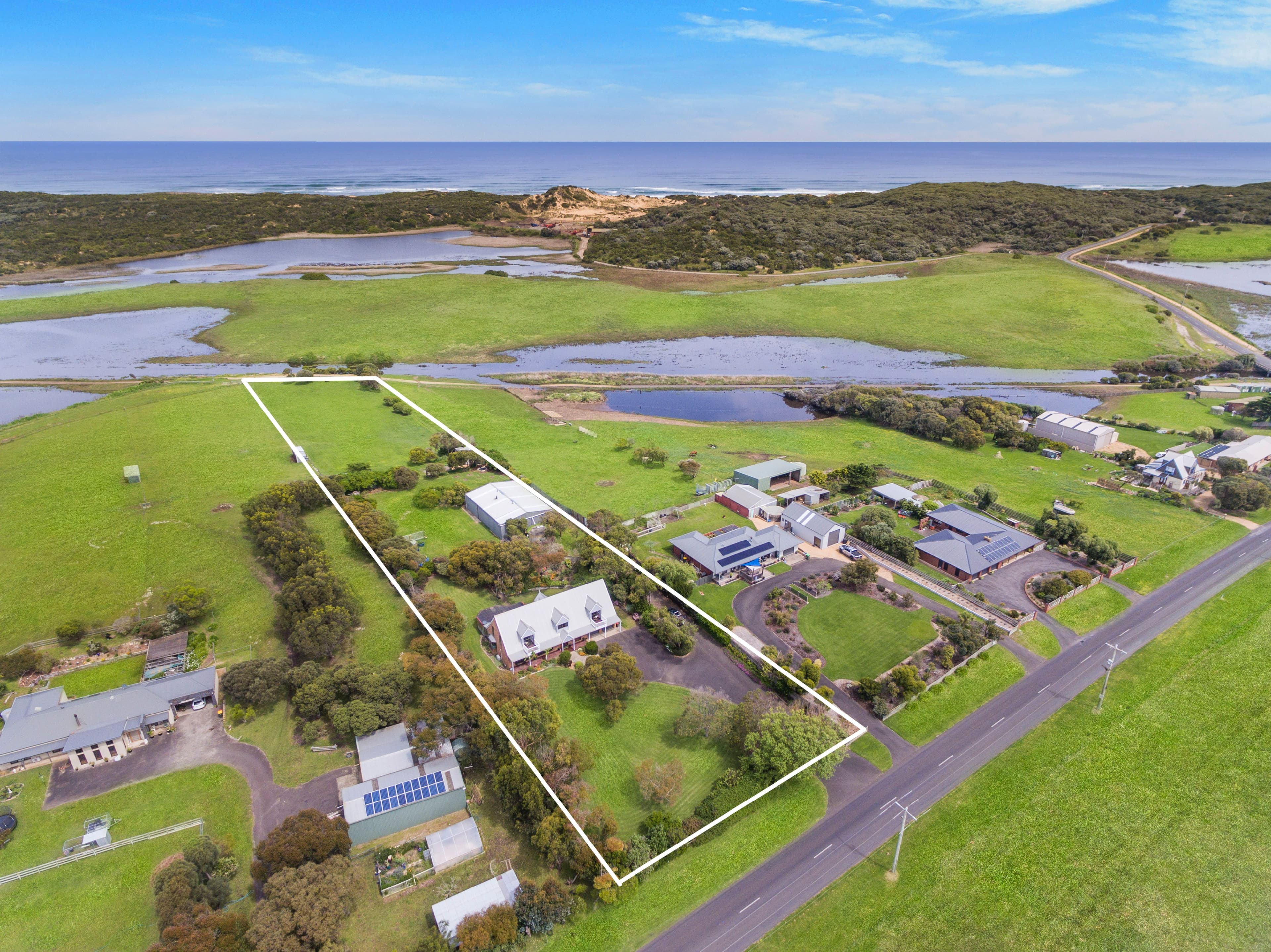 15 Swinton Street, WARRNAMBOOL VIC 3280, Warrnambool - Image 1